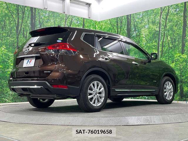 Nissan X-TRAIL 2018-06 8219076-16