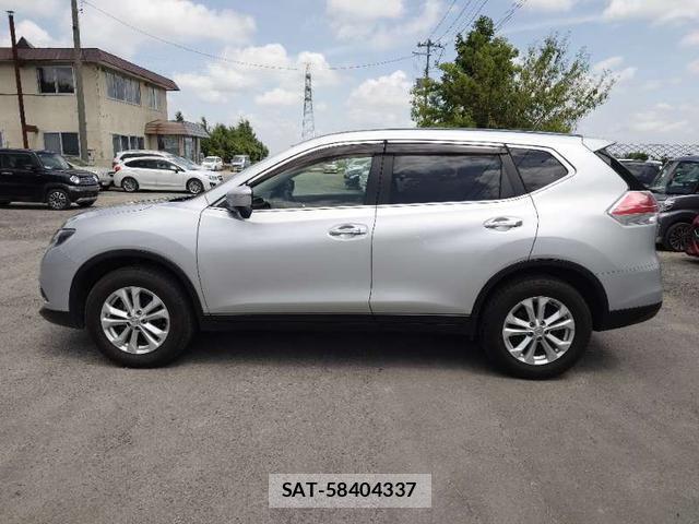 Nissan X-TRAIL 2015-04 8219250-2