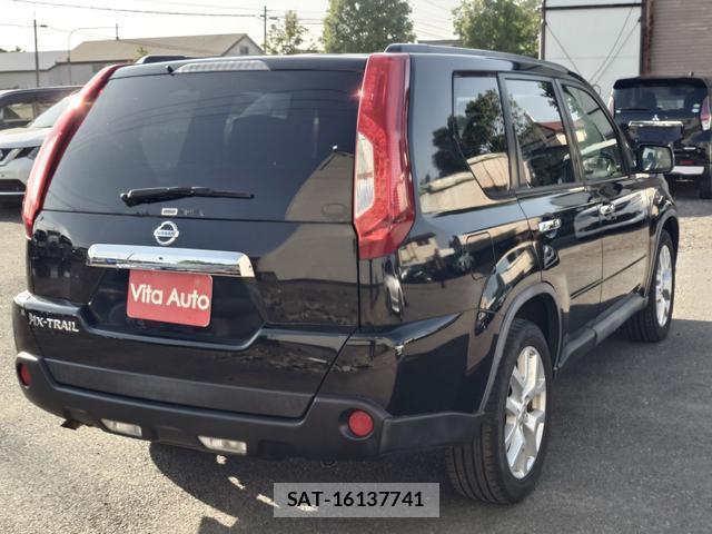 Nissan X-TRAIL 2014-01 8219252-12