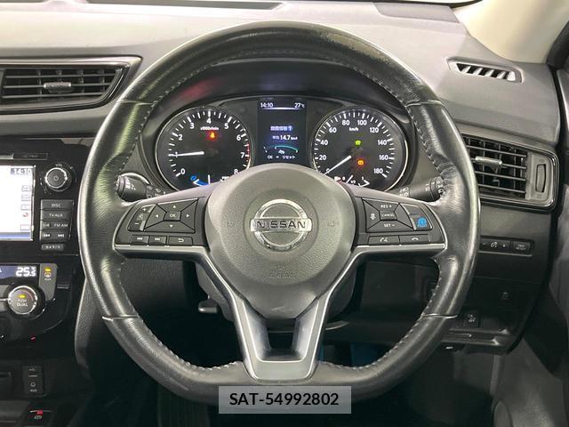 Nissan X-TRAIL 2017-05 8219325-10