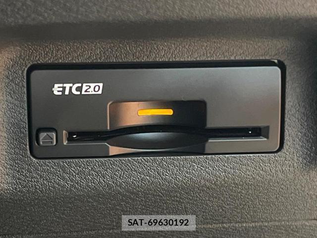 Nissan X-TRAIL 2023-06 8219362-9