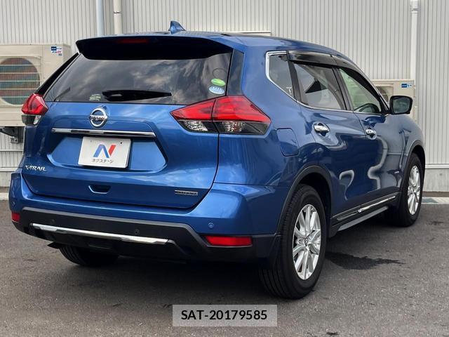 Nissan X-TRAIL 2017-09 8219424-16