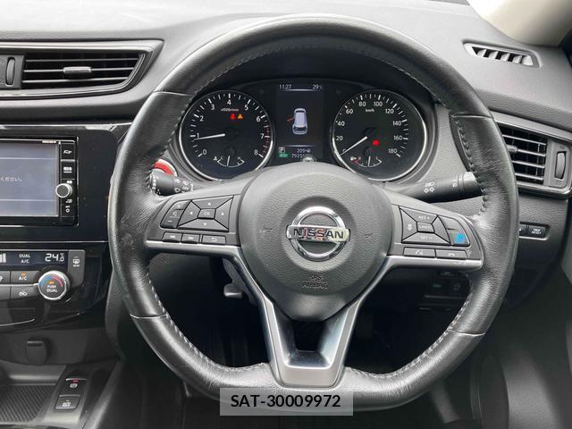 Nissan X-TRAIL 2019-07 8219749-18