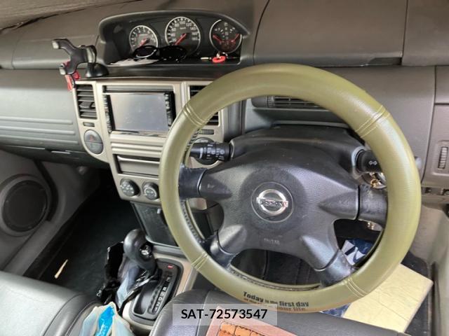 Nissan X-TRAIL 2003-06 8219774-15