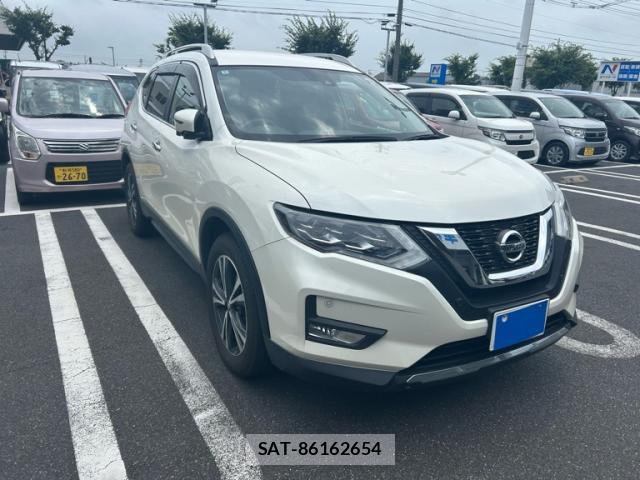 Nissan X-TRAIL 2018-09 8219802-1