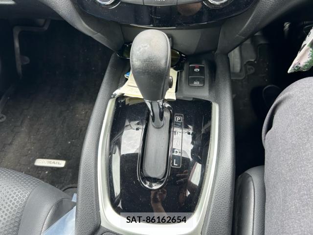 Nissan X-TRAIL 2018-09 8219802-15
