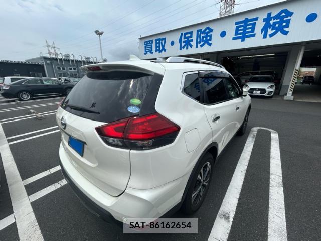 Nissan X-TRAIL 2018-09 8219802-2