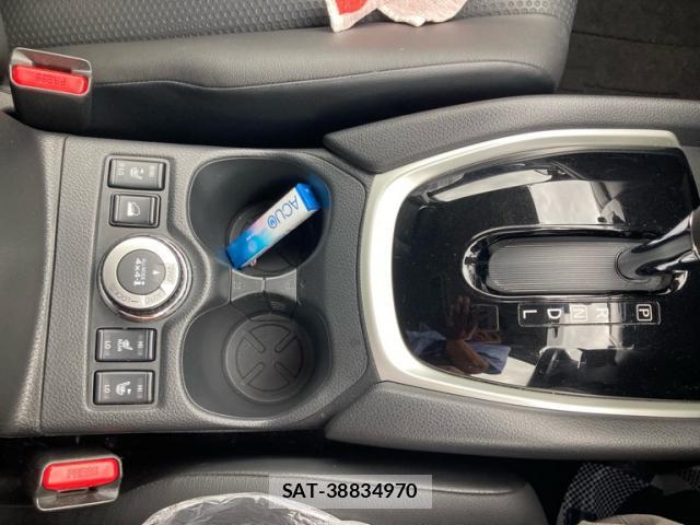 Nissan X-TRAIL 2019-09 8219863-17