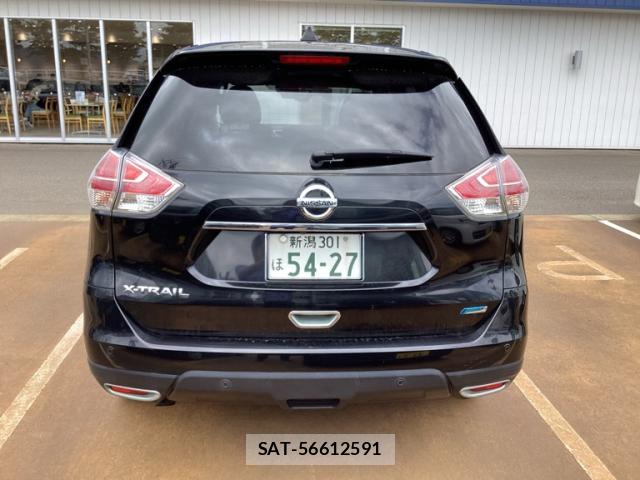 Nissan X-TRAIL 2015-01 8219911-1