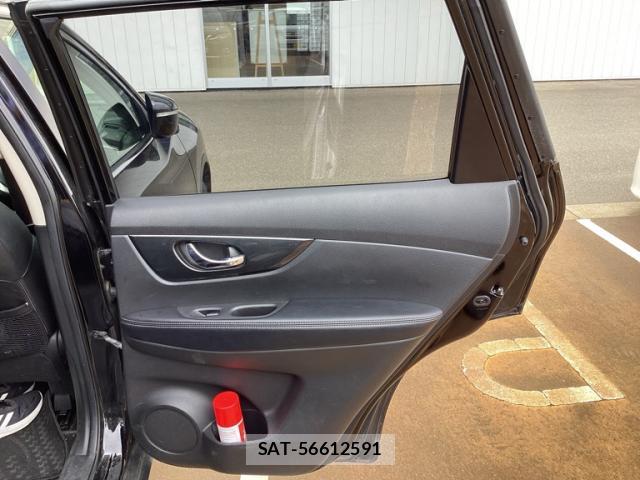 Nissan X-TRAIL 2015-01 8219911-10