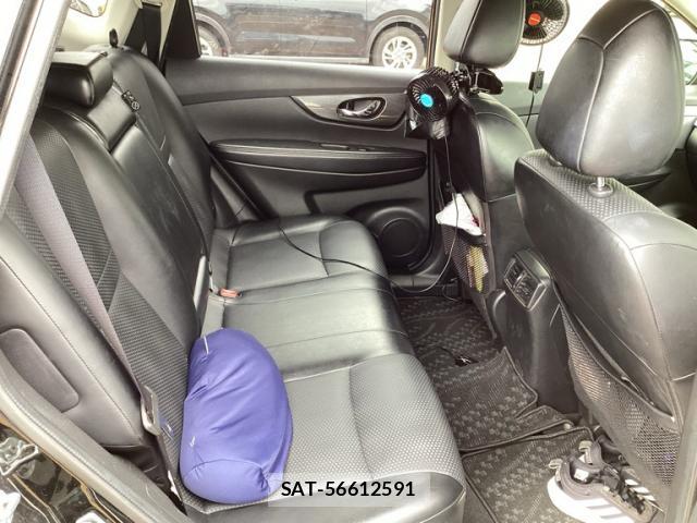 Nissan X-TRAIL 2015-01 8219911-14