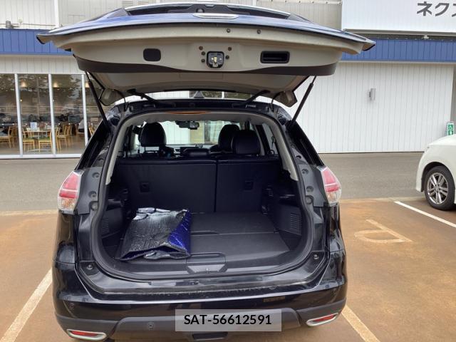 Nissan X-TRAIL 2015-01 8219911-3