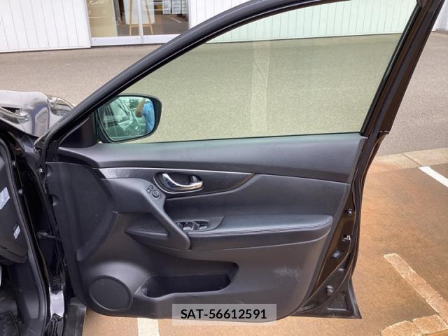 Nissan X-TRAIL 2015-01 8219911-9