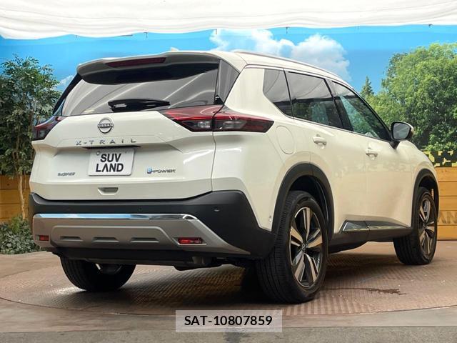 Nissan X-TRAIL 2022-08 8219917-16