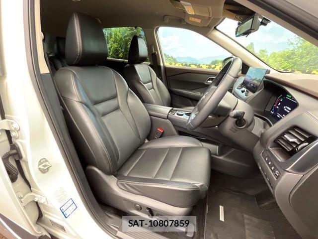 Nissan X-TRAIL 2022-08 8219917-7