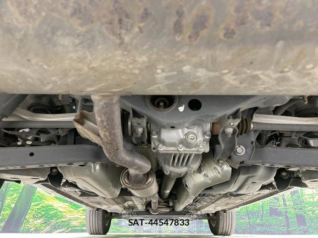 Nissan X-TRAIL 2016-10 8220264-18