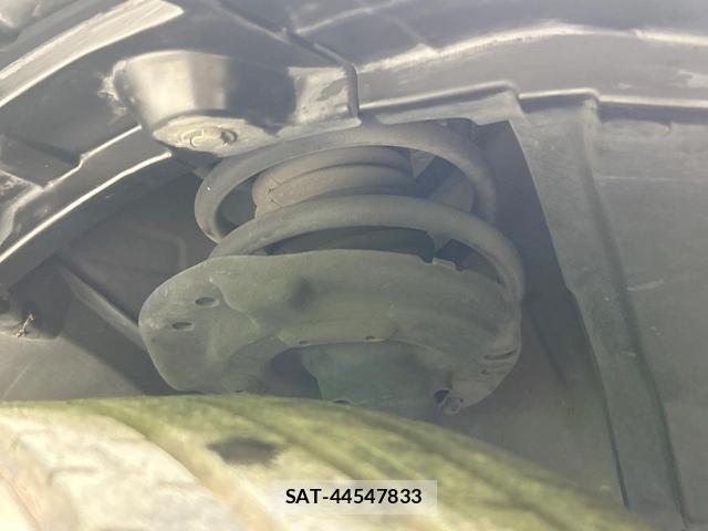 Nissan X-TRAIL 2016-10 8220264-19