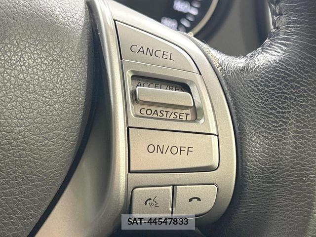 Nissan X-TRAIL 2016-10 8220264-6