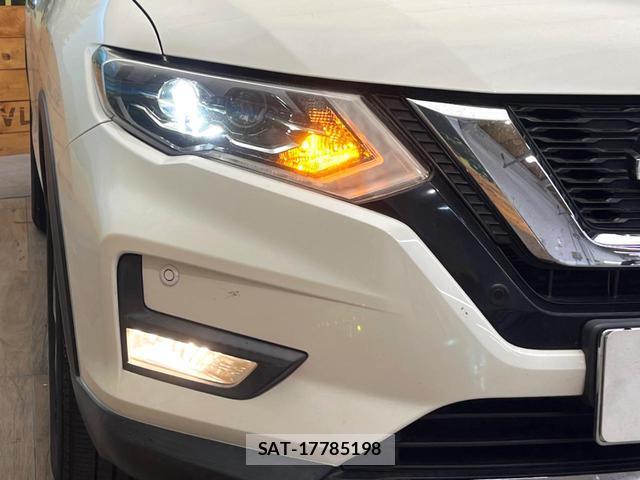 Nissan X-TRAIL 2018-08 8220358-11