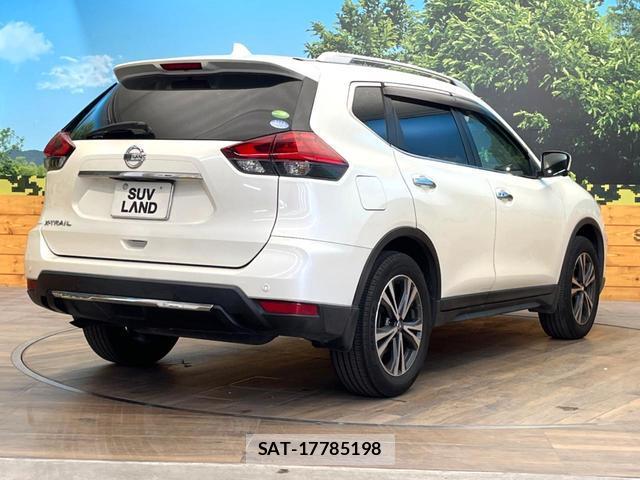 Nissan X-TRAIL 2018-08 8220358-16
