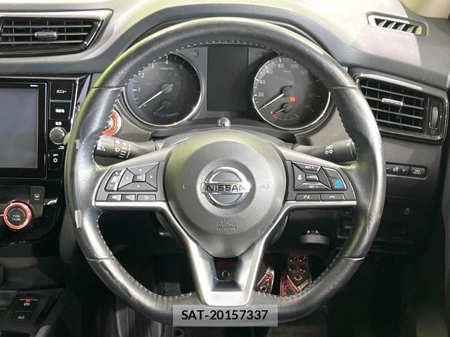 Nissan X-TRAIL 2020-10 8220857-10