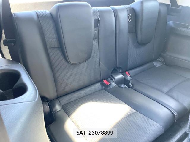 Nissan X-TRAIL 2015-09 8220969-10