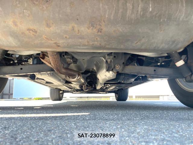 Nissan X-TRAIL 2015-09 8220969-18