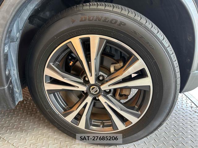 Nissan X-TRAIL 2018-07 8221041-13