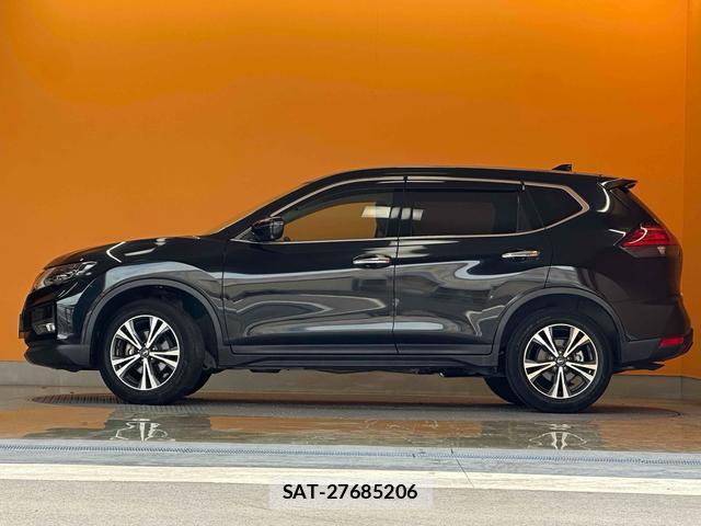 Nissan X-TRAIL 2018-07 8221041-2