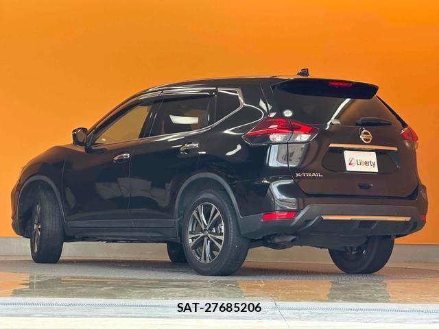 Nissan X-TRAIL 2018-07 8221041-3