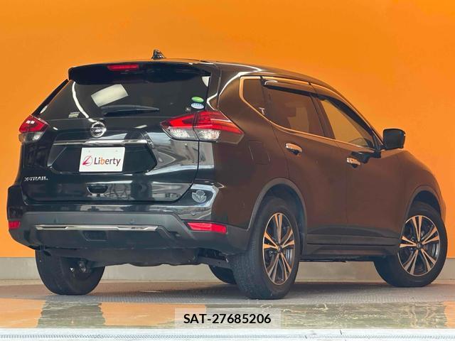 Nissan X-TRAIL 2018-07 8221041-5