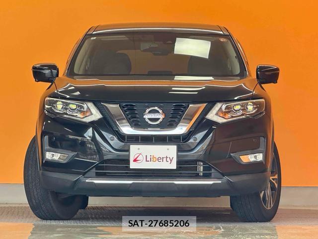 Nissan X-TRAIL 2018-07 8221041-8