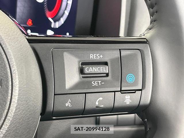 Nissan X-TRAIL 2022-11 8221094-6