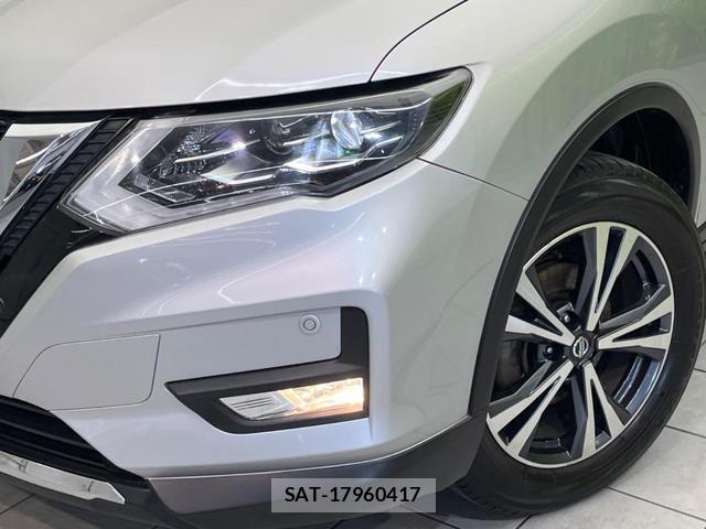 Nissan X-TRAIL 2018-03 8221140-11