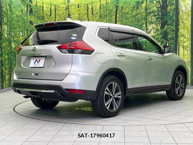 Nissan X-TRAIL 2018-03 8221140-16
