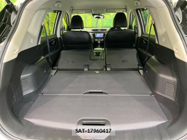 Nissan X-TRAIL 2018-03 8221140-9