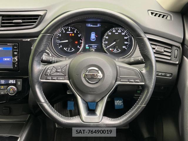Nissan X-TRAIL 2017-08 8221147-10