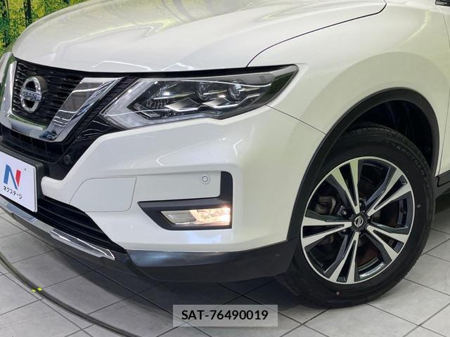 Nissan X-TRAIL 2017-08 8221147-11