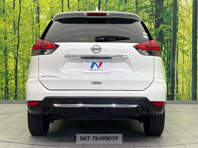 Nissan X-TRAIL 2017-08 8221147-14
