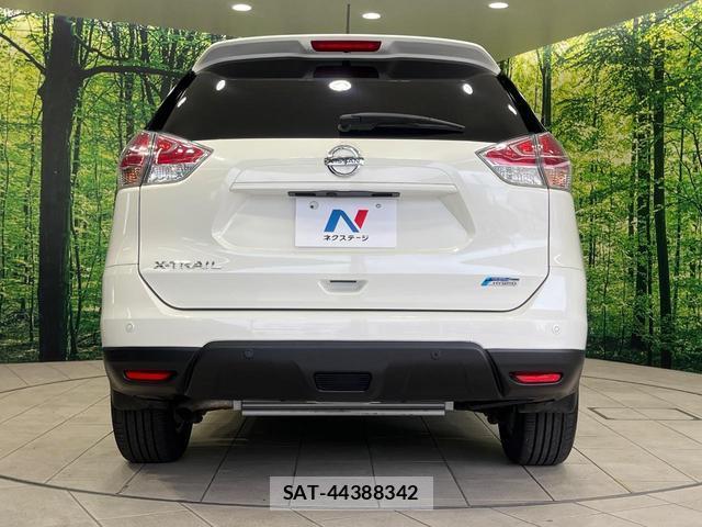Nissan X-TRAIL 2015-06 8221581-14