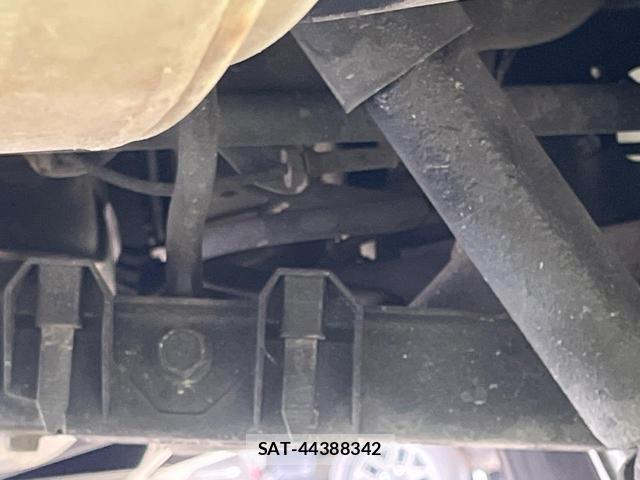 Nissan X-TRAIL 2015-06 8221581-19