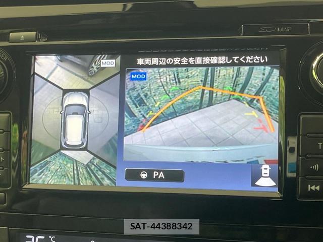 Nissan X-TRAIL 2015-06 8221581-3
