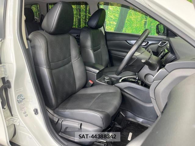 Nissan X-TRAIL 2015-06 8221581-7