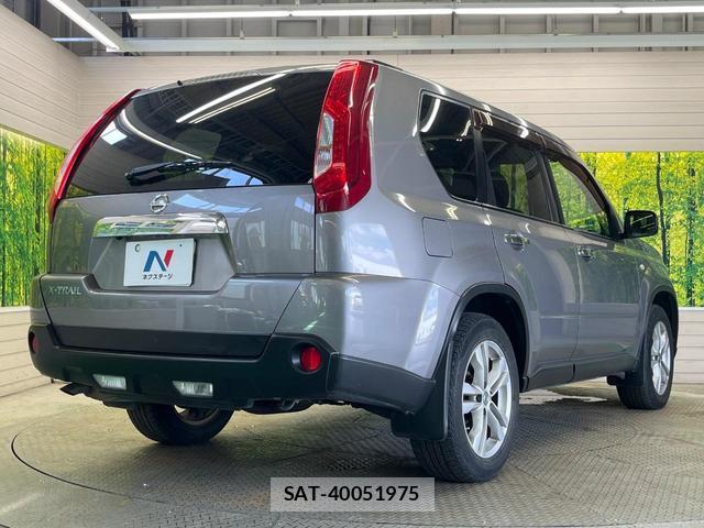 Nissan X-TRAIL 2011-02 8221653-16