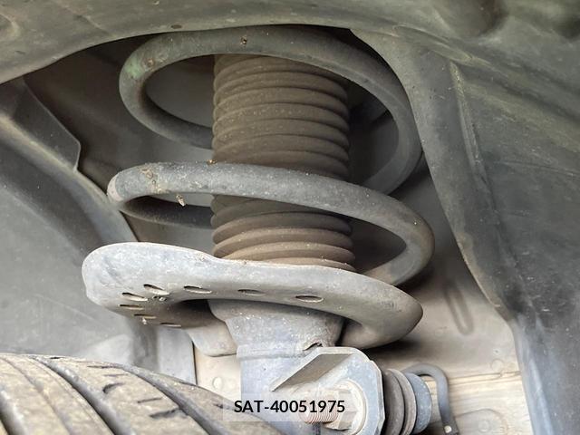 Nissan X-TRAIL 2011-02 8221653-18