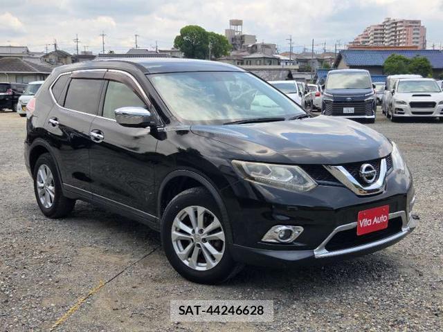 Nissan X-TRAIL 2014-01 8221888-1