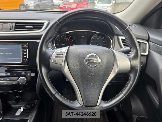 Nissan X-TRAIL 2014-01 8221888-18