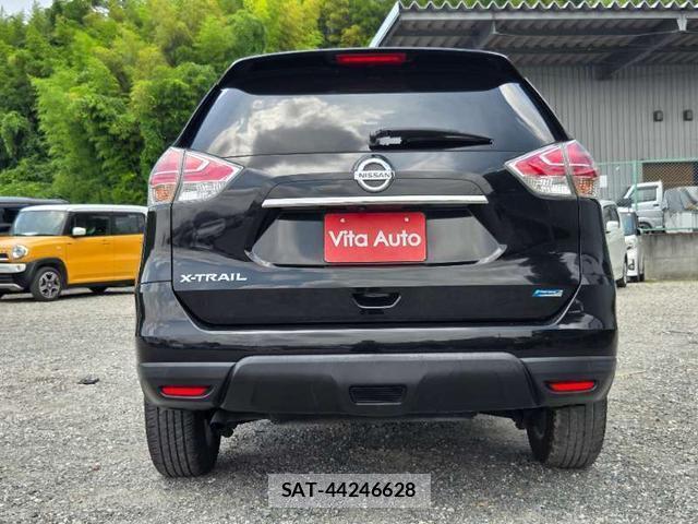 Nissan X-TRAIL 2014-01 8221888-4