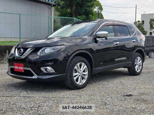 Nissan X-TRAIL 2014-01 8221888-9