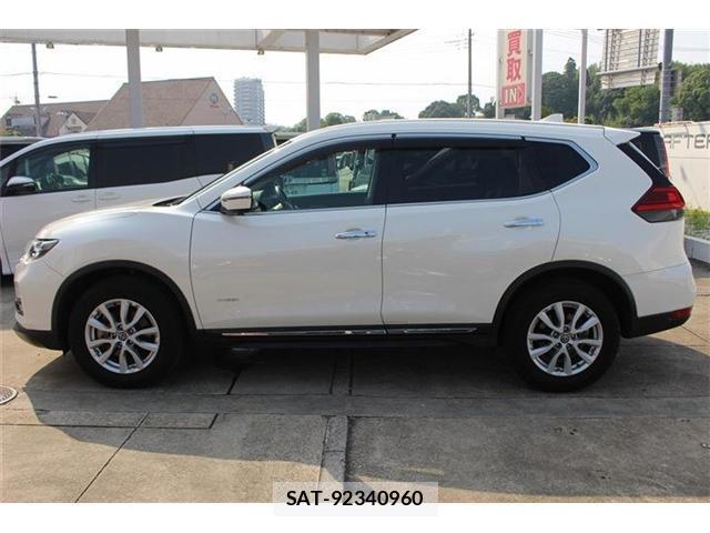 Nissan X-TRAIL 2018-07 8222010-9